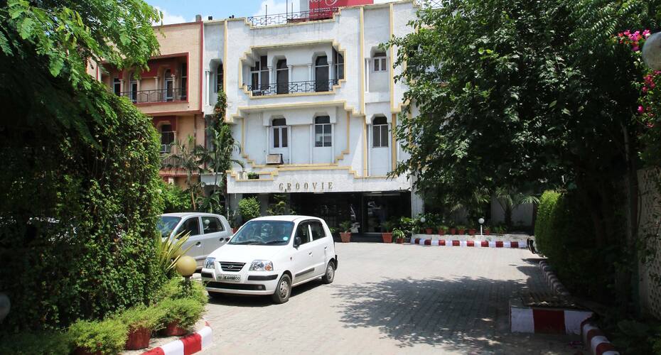 Hotel Groovie, Gurgaon 5
